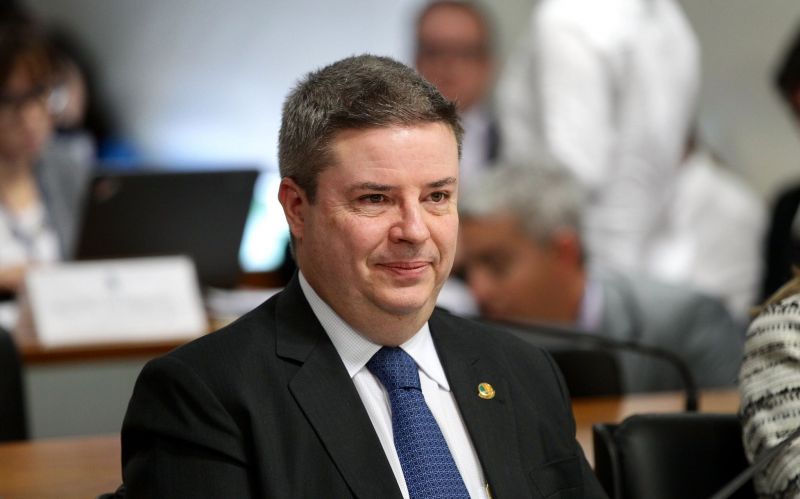 Entidades recebem candidato a governador para debate acerca do funcionalismo público