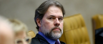 Toffoli regulamenta teletrabalho no STF e homenageia servidores