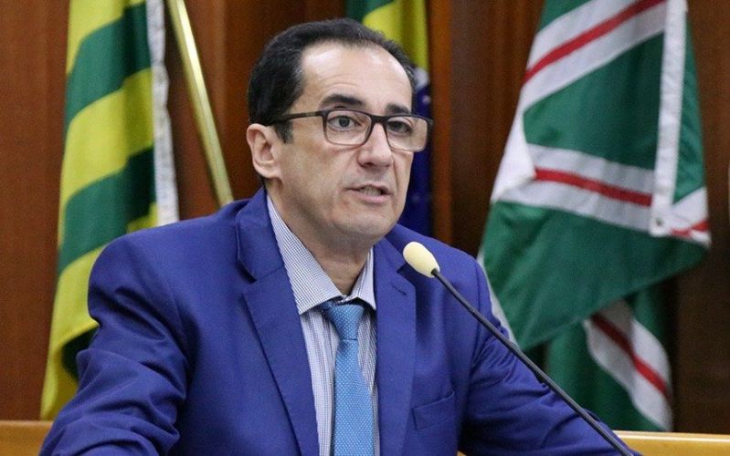 Déficit na Previdência é uma fraude contábil, afirma senador