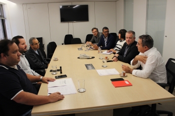 Reunião com a Administração Superior obtém respostas para pleitos dos servidores