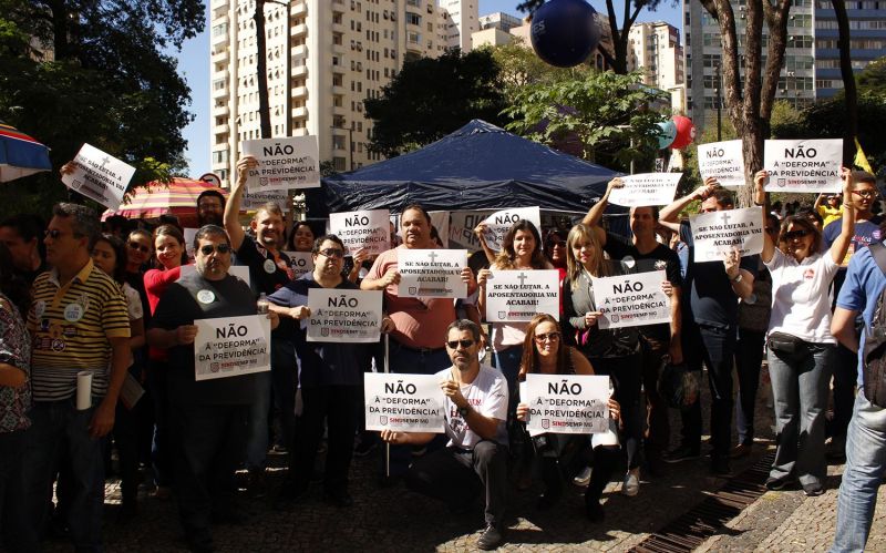 Servidores do MPMG comparecem ao ato contra a Reforma da Previdência