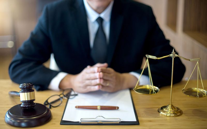 PL do Senado permite que servidores do Judiciário e MP possam advogar