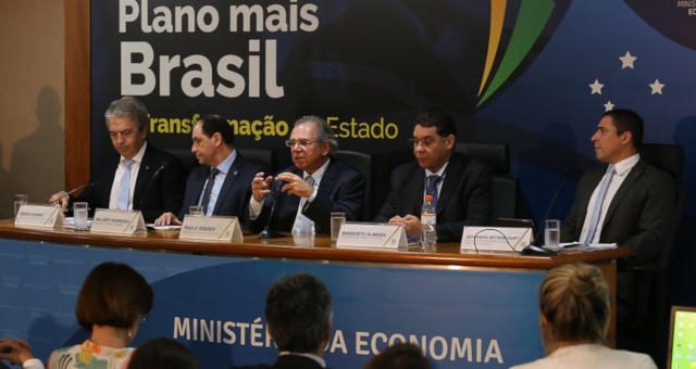 O plano "Mais Brasil" e os serviços e servidores públicos
