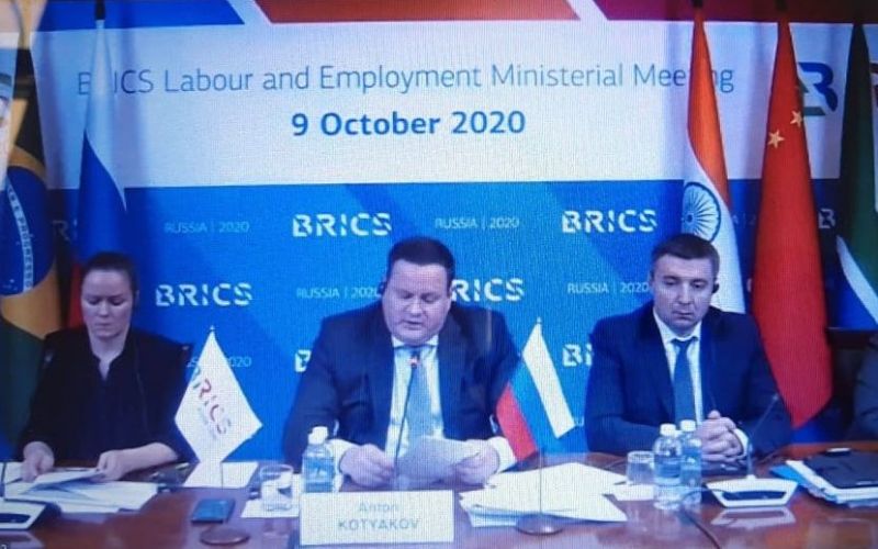 Diretor do SINDSEMPMG chefia delegação brasileira em encontro dos BRICS