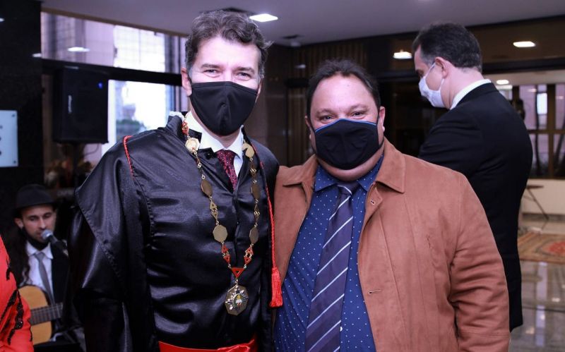 SINDSEMPMG se faz presente na posse do novo PGJ