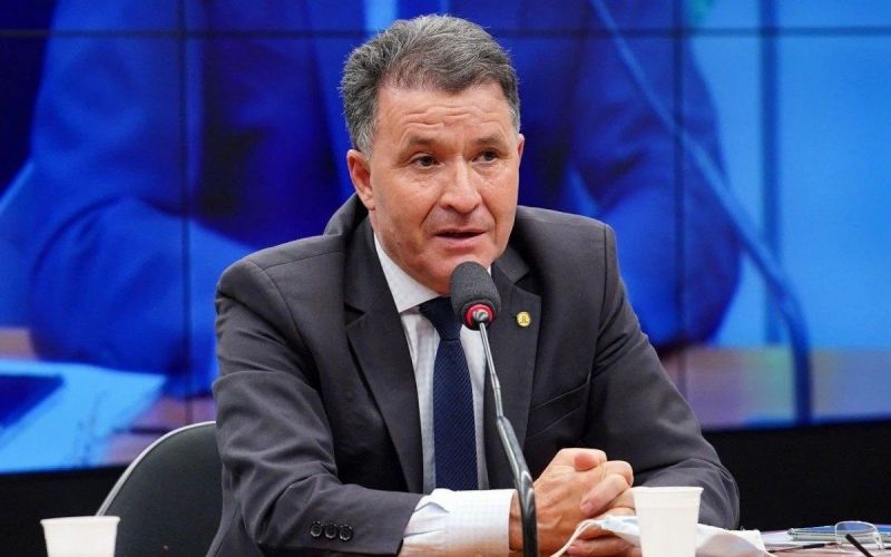 Relator da Reforma Administrativa recebe quatro emendas para retirada de inconstitucionalidades do texto