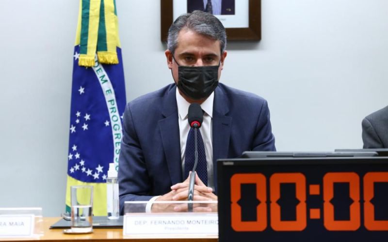 Reforma administrativa será texto da Câmara, não do governo, diz presidente de comissão especial