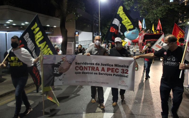 SINDSEMPMG participa de dia de lutas contra a Reforma Administrativa