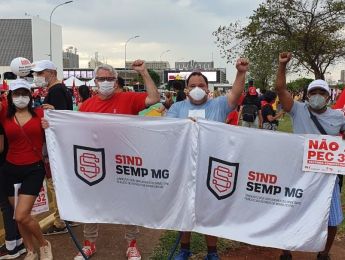 SINDSEMPMG protesta contra a Reforma Administrativa na mobilização nacional do último sábado