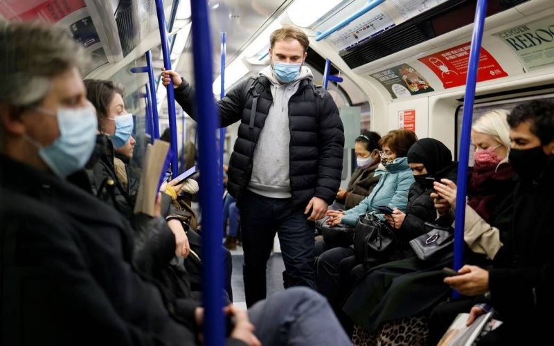 Ômicron: especialistas não recomendam máscaras de pano ou cirúrgicas; entenda