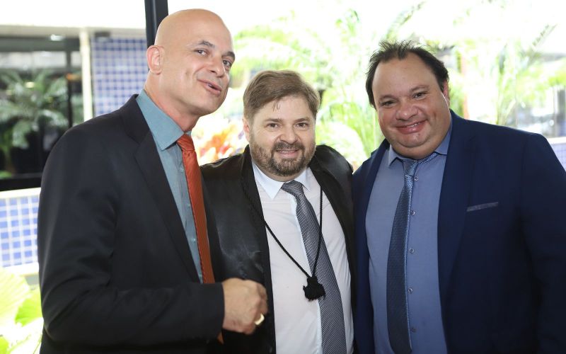 SINDSEMPMG vai ao TCE prestigiar posse do conselheiro Agostinho Patrus