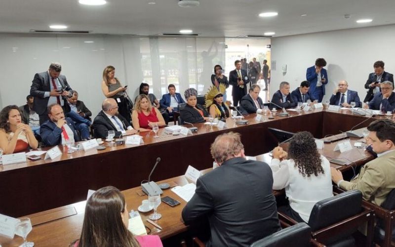 Oposição se antecipa a Zema e defende rejeição ao RRF em Brasília
