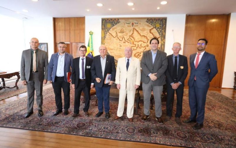 Marco Regulatório do Setor Público é tema de reunião com o Ministro das Relações Exteriores do Brasil