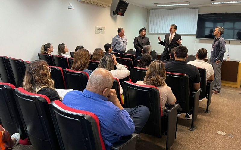 	SINDSEMPMG participa de encontro regional de Montes Claros