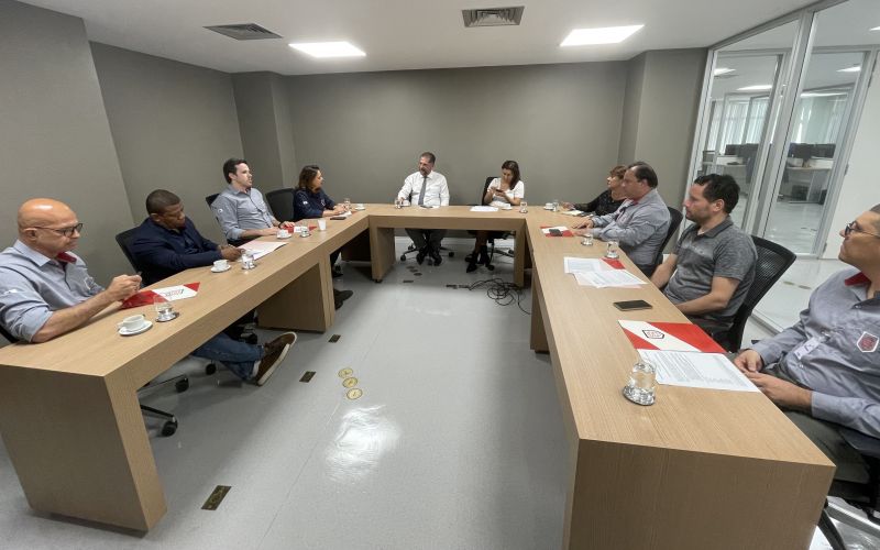 SINDSEMPMG se reúne com o PGJAA