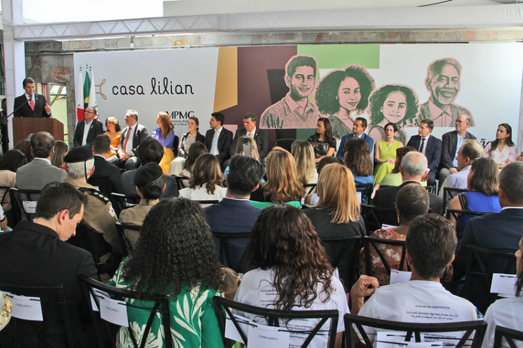 SINDSEMPMG participa da Inauguração da Casa Lilian