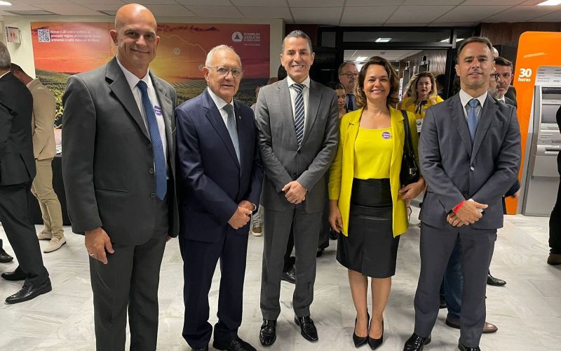 SINDSEMPMG prestigia posse da Mesa Diretora e de novos parlamentares da ALMG