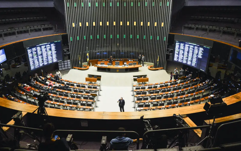 Vitória na Luta por Justiça Previdenciária: Meta de 300 requerimentos de apensamento entre PECs 6/2024 e 555/2006 é alcançada