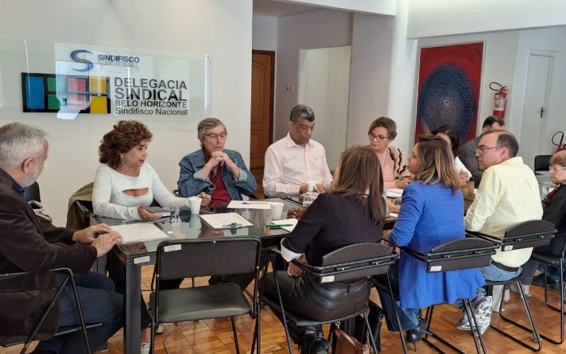 SINDSEMPMG participa de reunião da Frente Mineira em Defesa do Serviço Público
