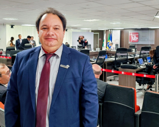 SINDSEMPMG e FENAMP acompanham sessão do CNMP que trata de saúde mental