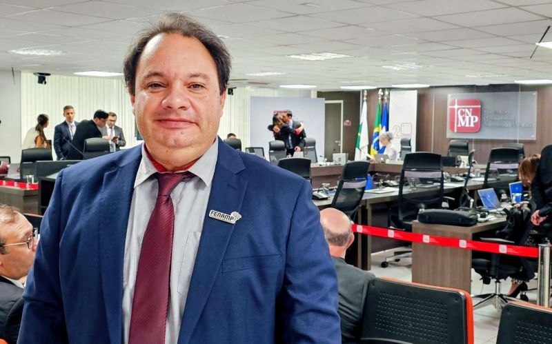 SINDSEMPMG e FENAMP acompanham sessão do CNMP que trata de saúde mental