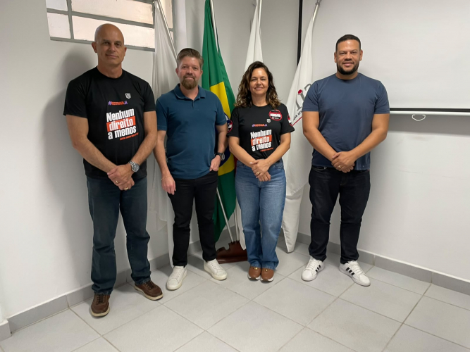 SINDSEMPMG recebe dirigentes do SINDPOL-MG para debater pautas dos servidores públicos